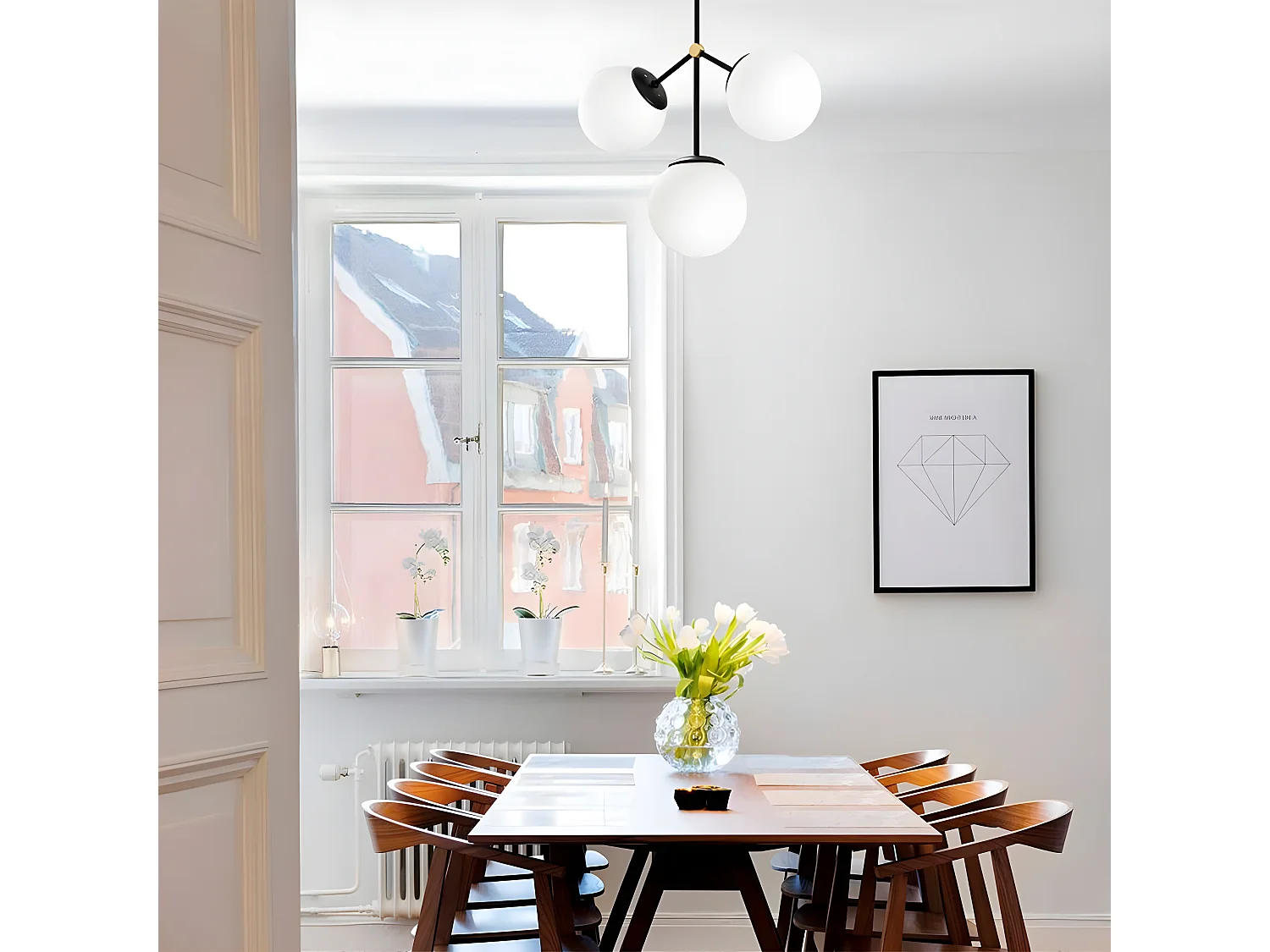 Plafonnier nordique Mulen noir avec détail doré et 3 sphères en verre 3xE27