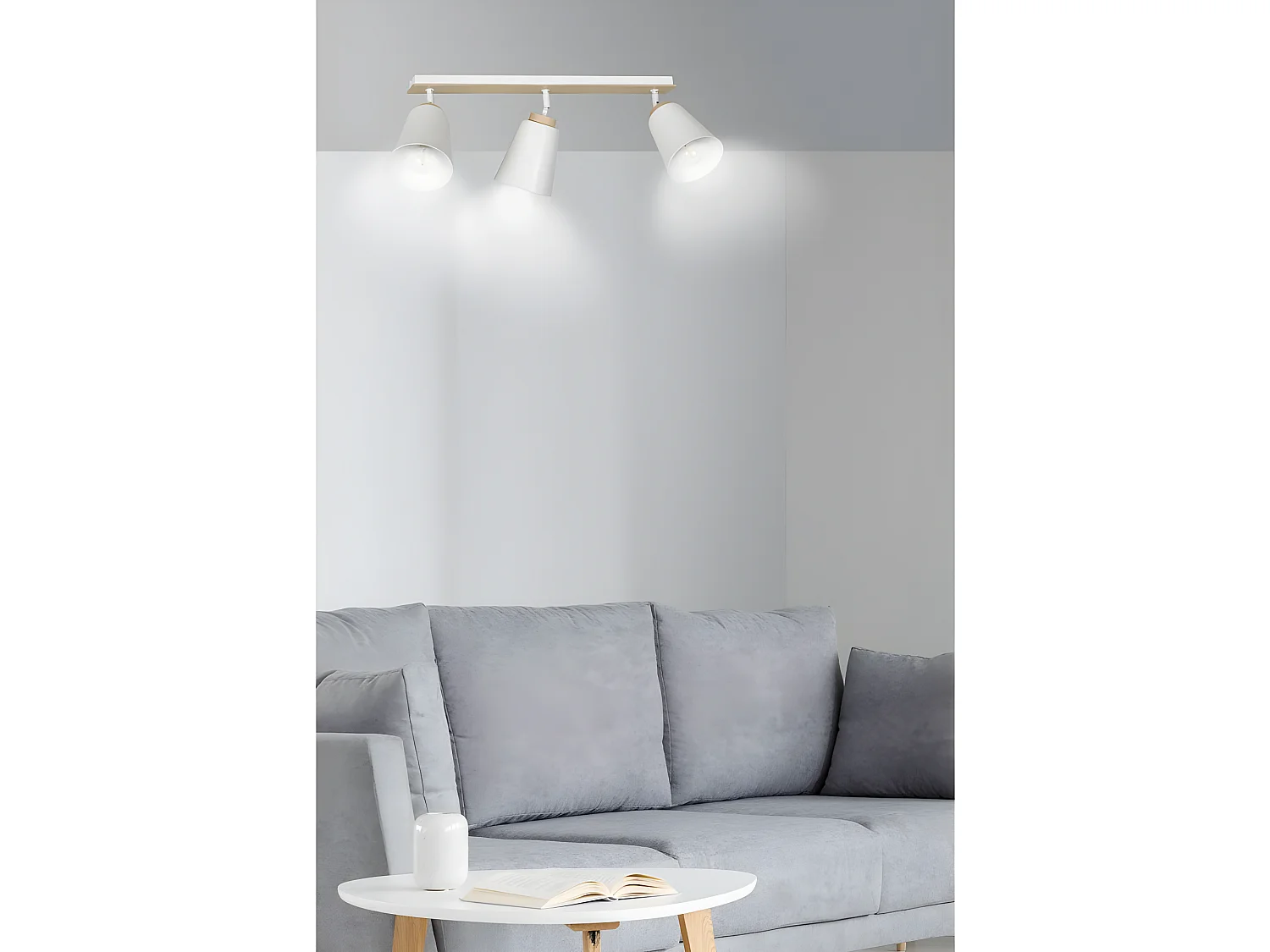 Plafonnier linéaire Tasla en métal et bois avec 3 abat-jour blancs orientables 3xE27