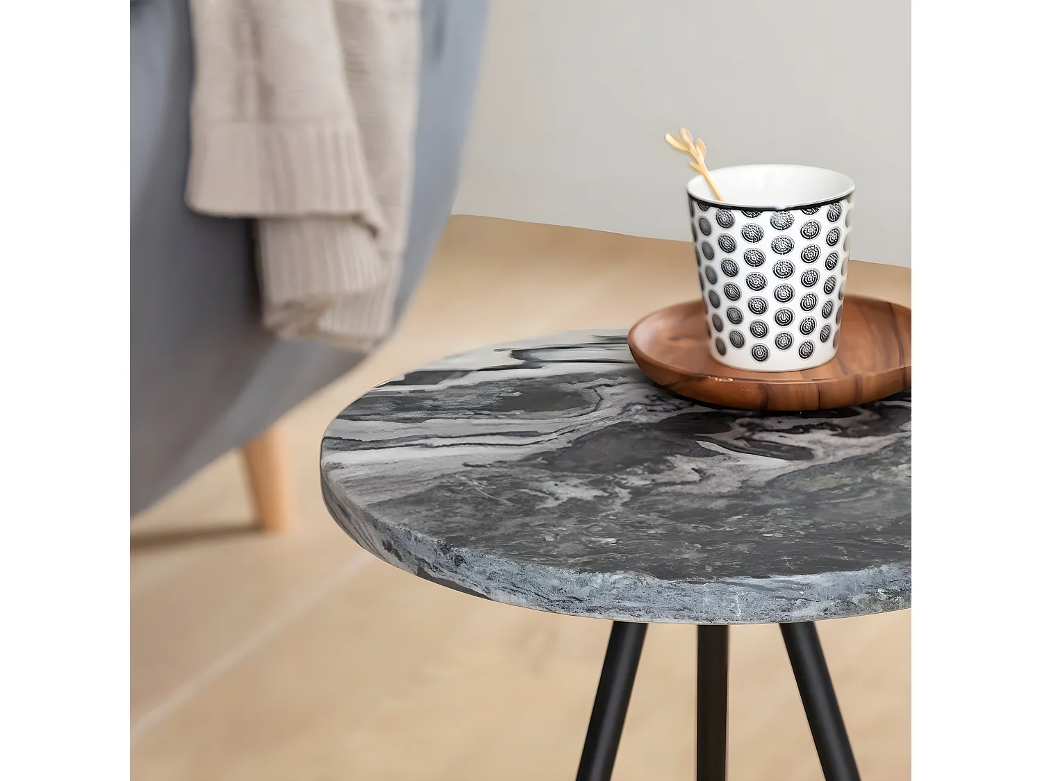 Bout de canapé en marbre gris Eva