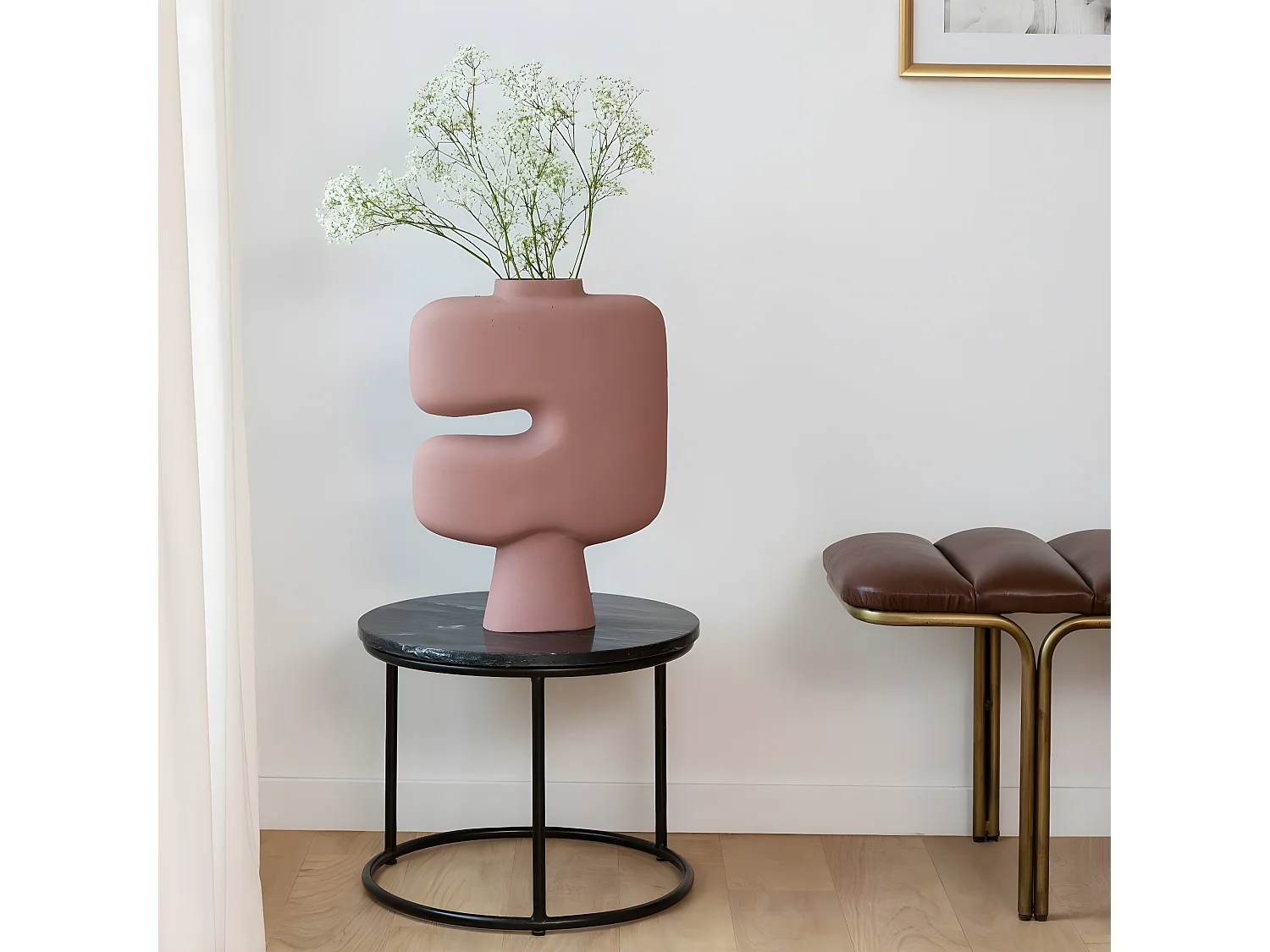 Grand vase rose en aluminium Cosmo