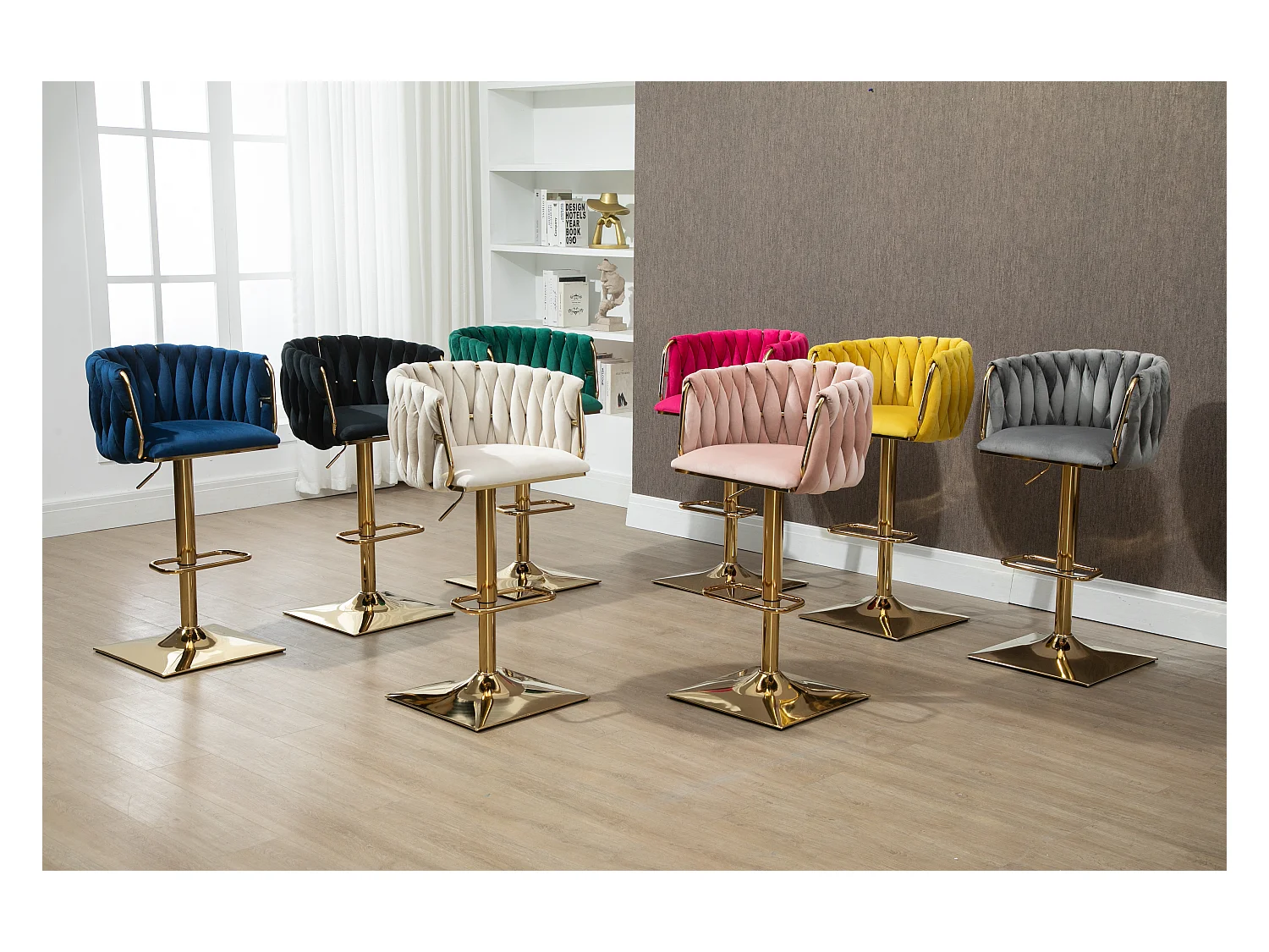 Vintage barstoelen met rugleuning en voetsteun, eetkamerstoelen op tegenhoogte