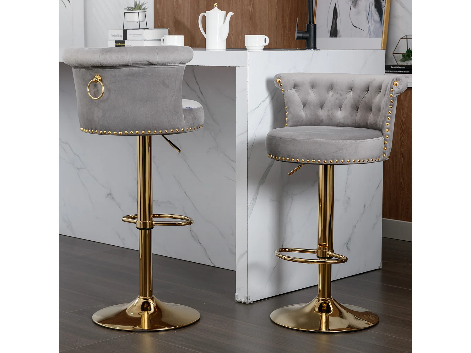 Draaistoelenset van 2 in hoogte verstelbare barkrukken met voetsteun