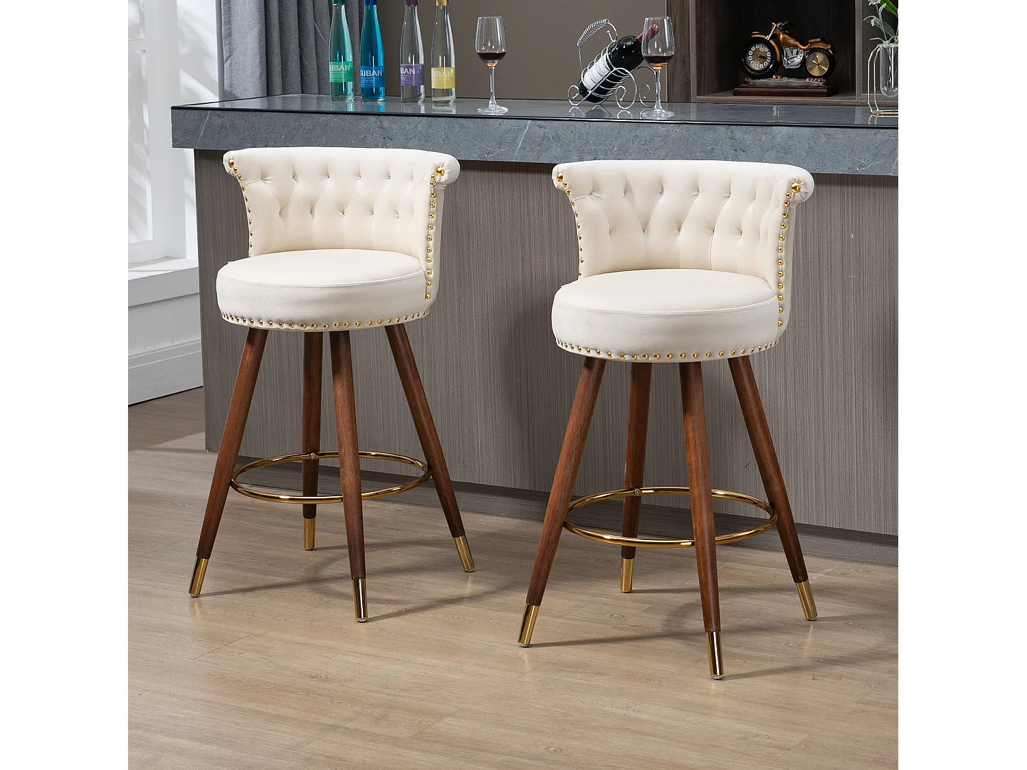 Draaibare kinderstoelen met rugleuning en voetsteun