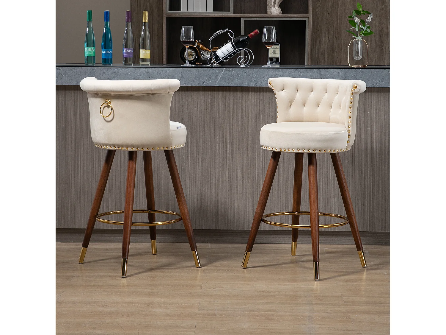 Draaibare kinderstoelen met rugleuning en voetsteun