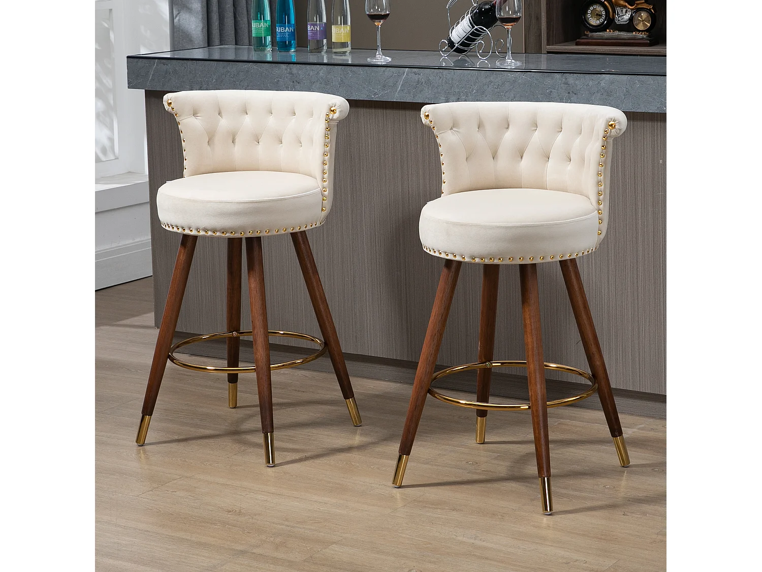 Draaibare kinderstoelen met rugleuning en voetsteun