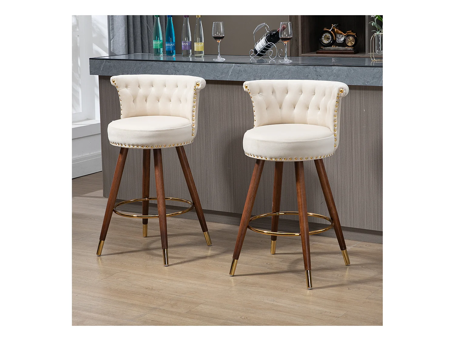 Draaibare kinderstoelen met rugleuning en voetsteun