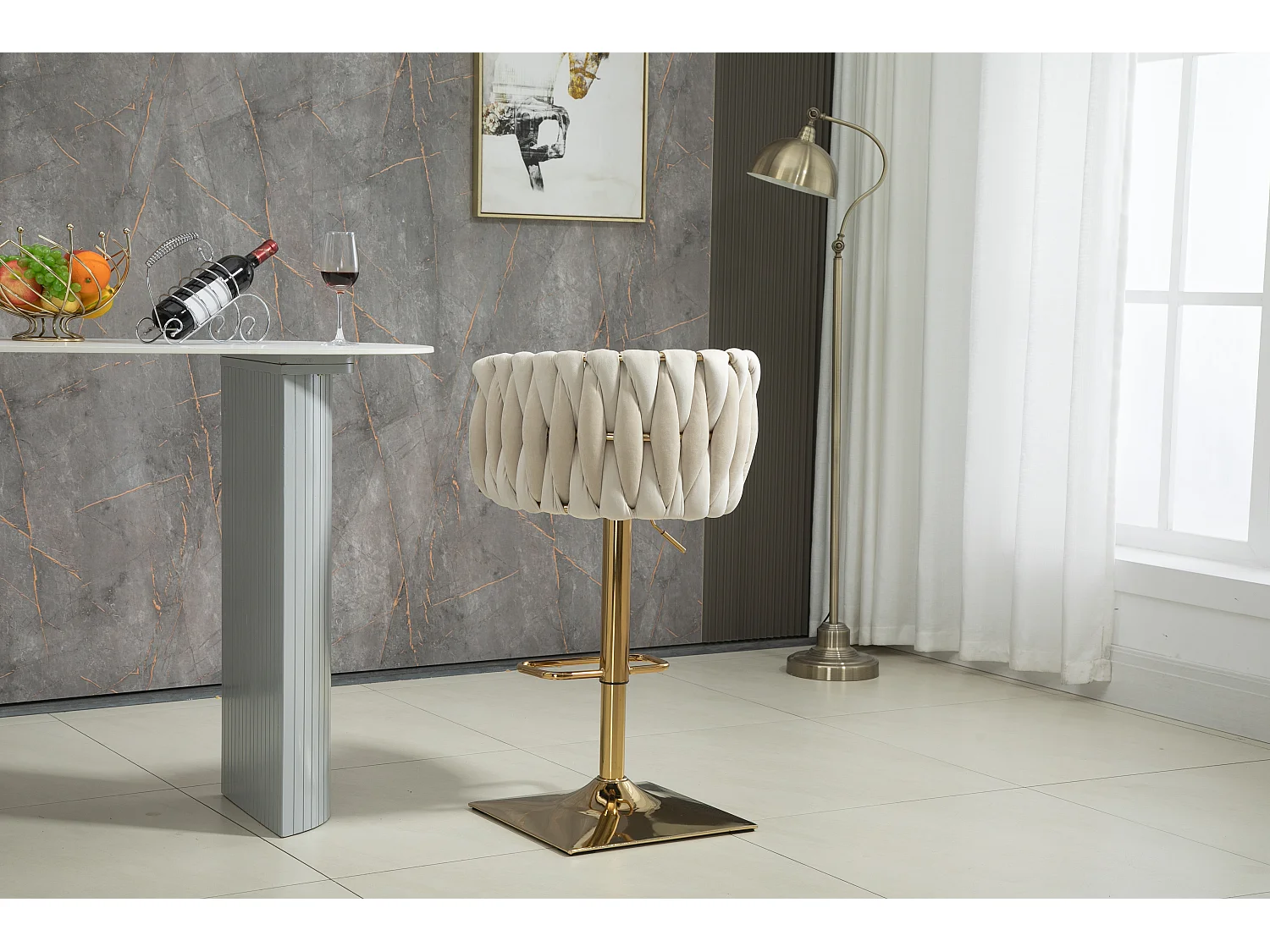 Vintage barstoelen met rug- en voetsteun, eetkamerstoelen