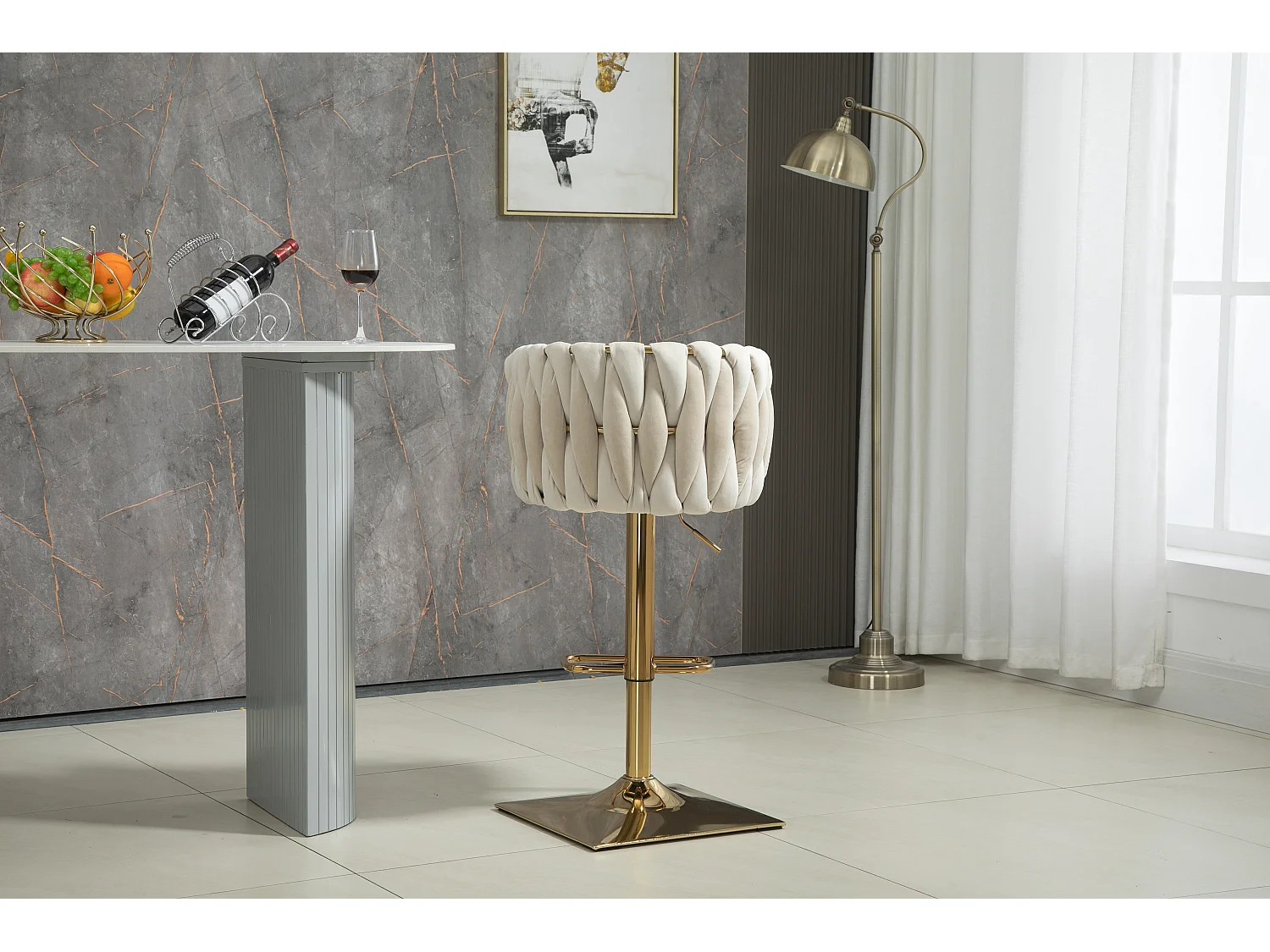 Vintage barstoelen met rug- en voetsteun, eetkamerstoelen