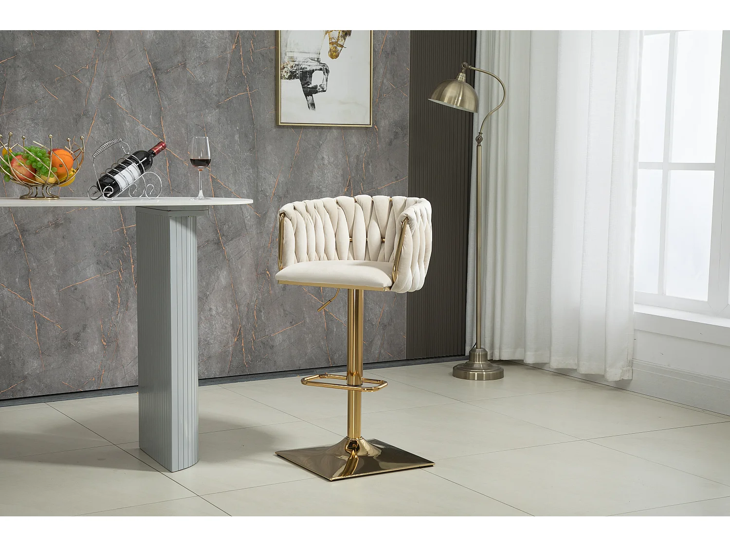 Vintage barstoelen met rug- en voetsteun, eetkamerstoelen