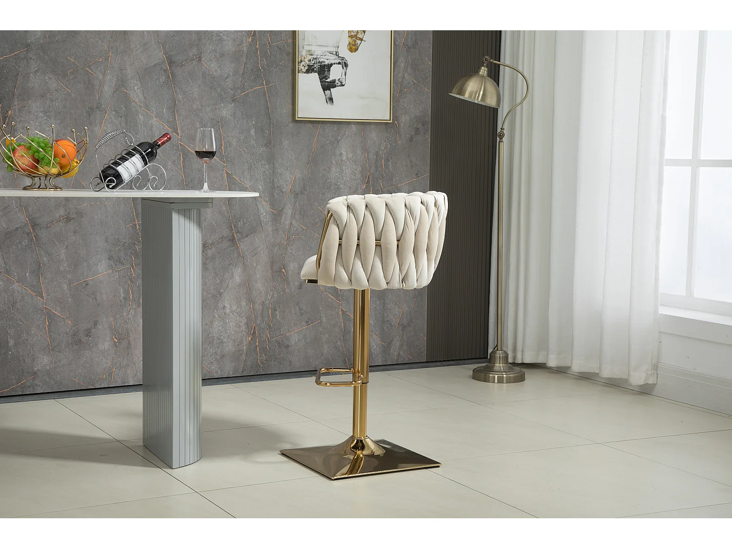 Vintage barstoelen met rug- en voetsteun, eetkamerstoelen