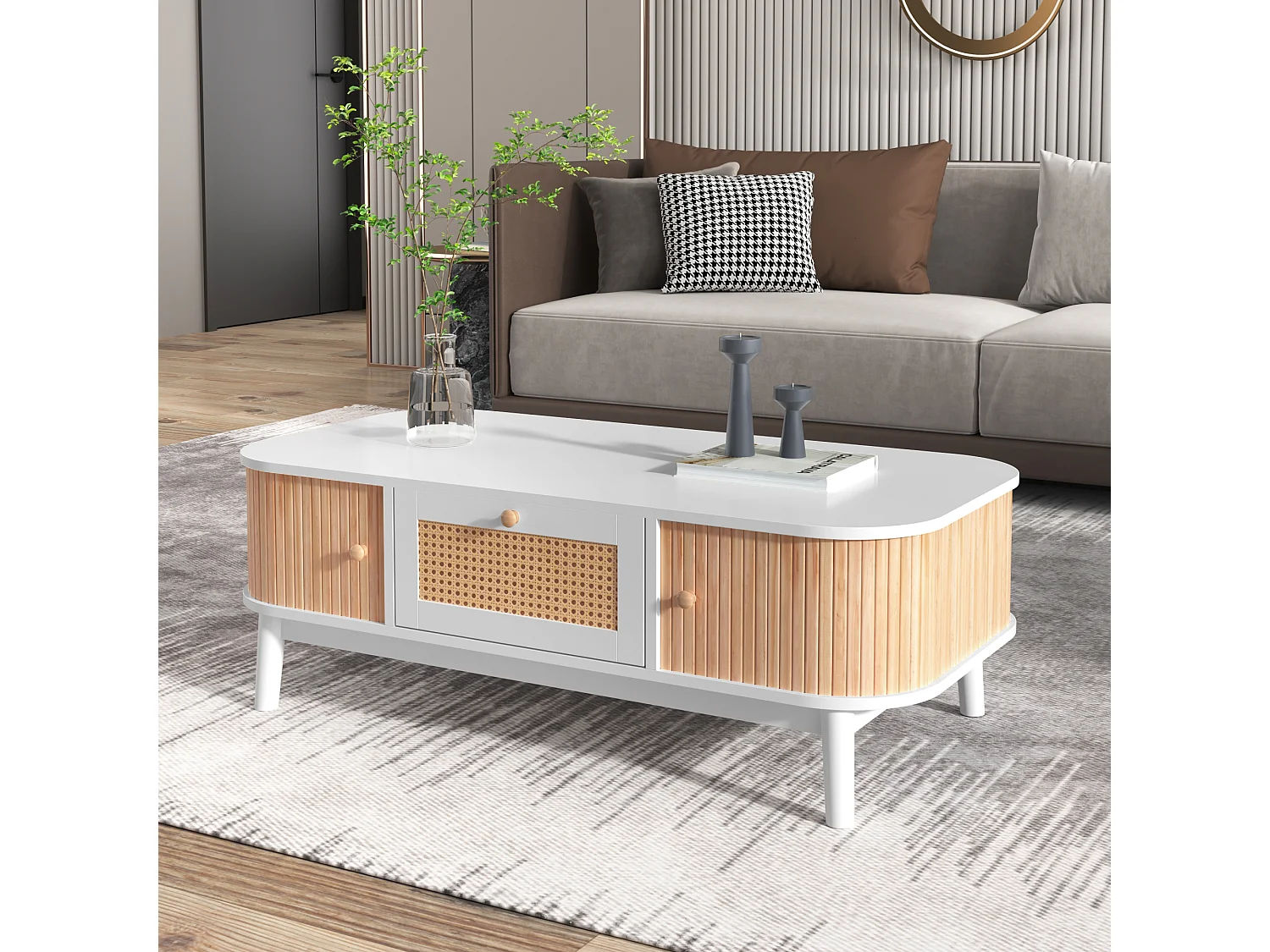 Mesa de centro de ratán con cajones y puertas en estilo rústico natural.