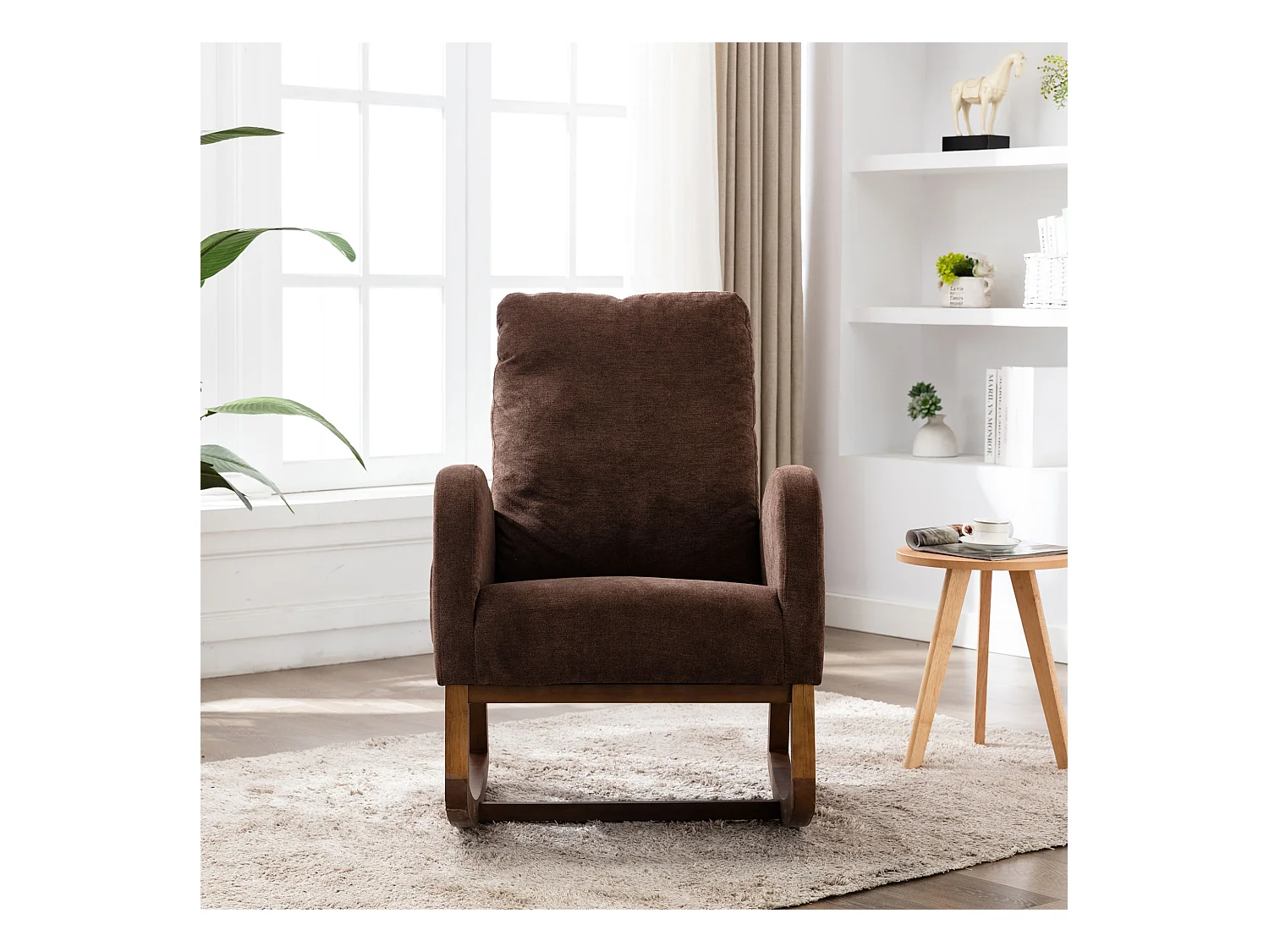 Chaise à bascule confortable pour salon