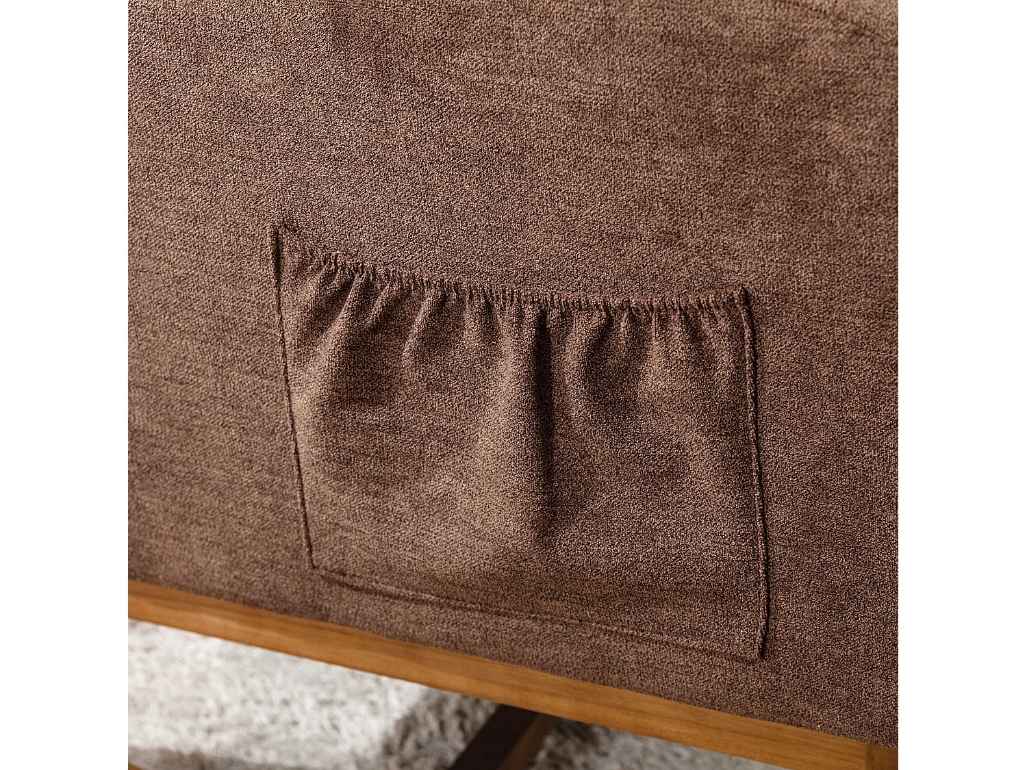 Comoda sedia a dondolo per soggiorno