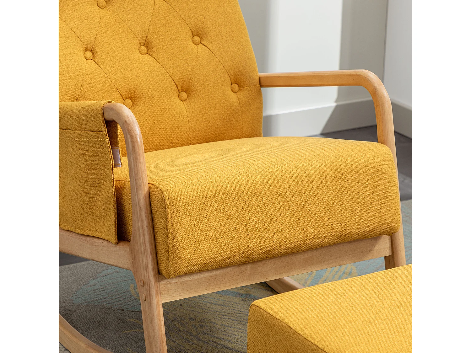 Fauteuil - comfortabele schommelstoel voor in de woonkamer met voetensteun