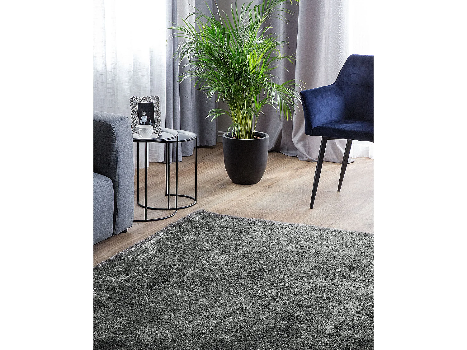 Teppich quadratisch 200x200 cm dunkelgrau getuftet Shaggy Hochflor Modern Demre