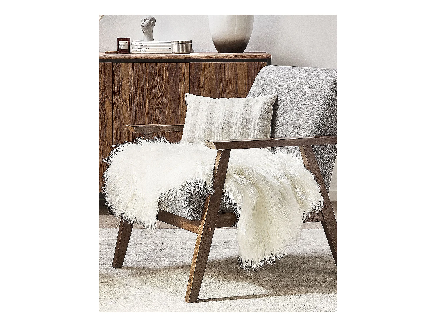 Kunstfell Teppich Schaf weiß Überwurf Webpelz Fellform 88 cm Mungo