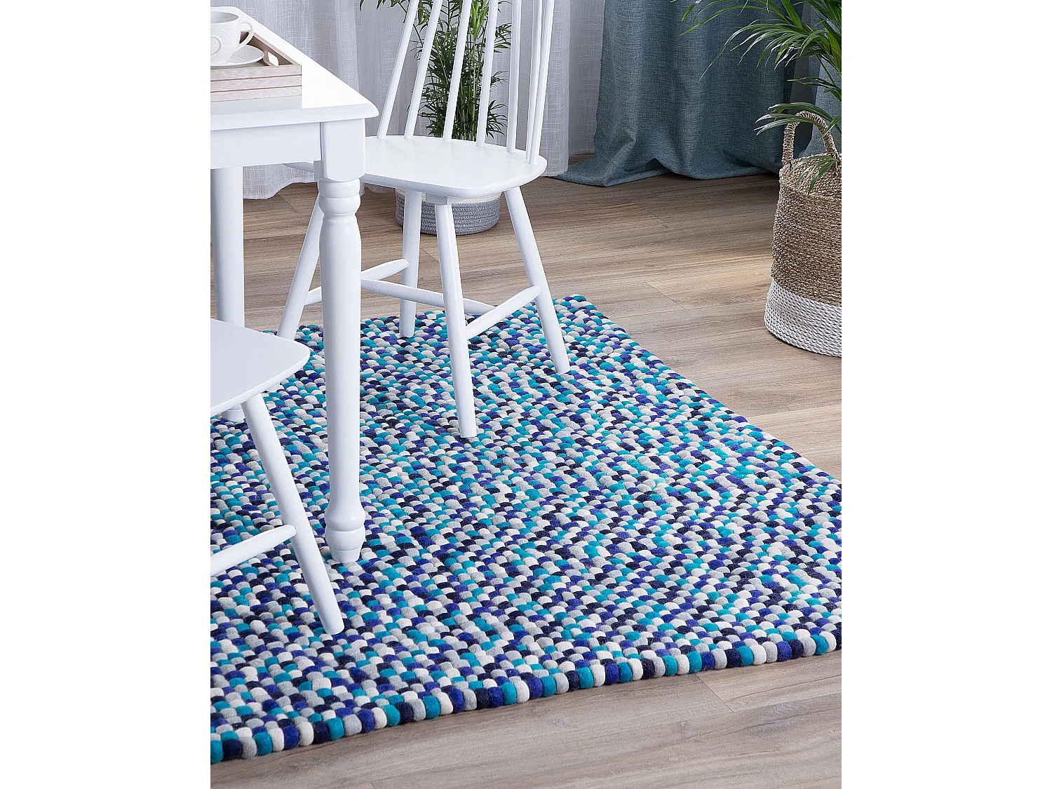 Teppich rechteckig Wollteppich Filzkugelteppich 160 x 230 cm Blau / Weiß Amdo