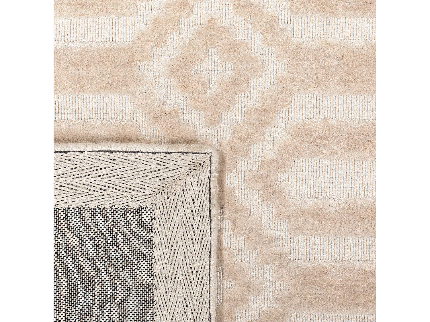 Teppich in Beige aus Viskose Rechteckig 140 x 200 cm zeitloses Muster Adatepe