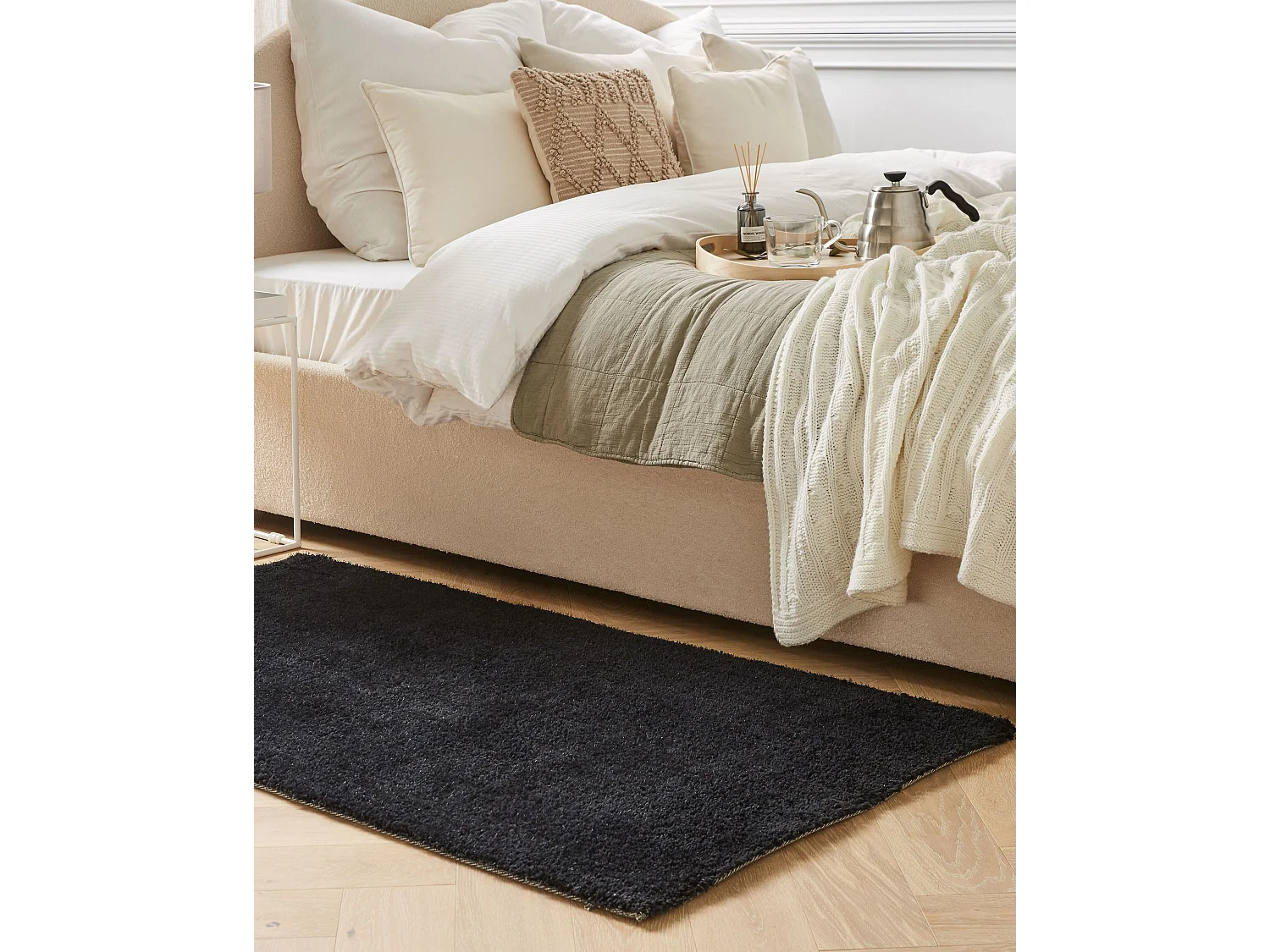 Vloerkleed polyester zwart 80 x 150 cm DEMRE