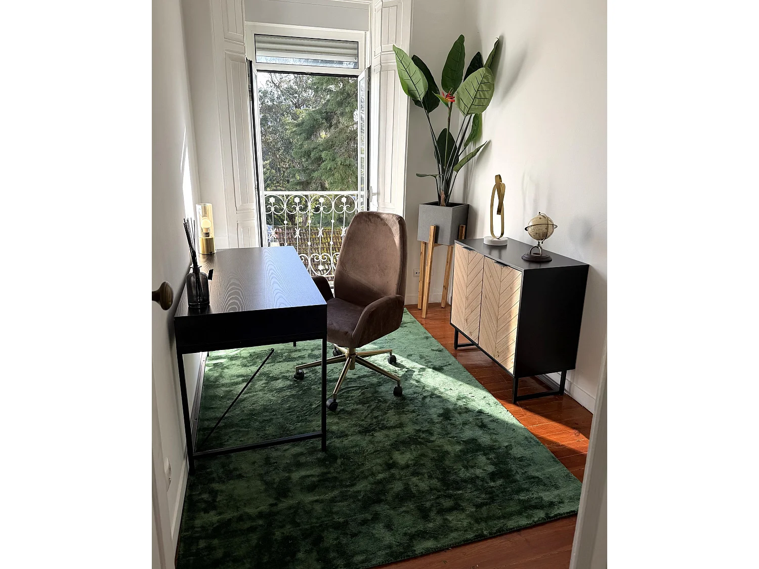 Teppich Viskose dunkelgrün 160 x 230 cm Kurzflor GESI II