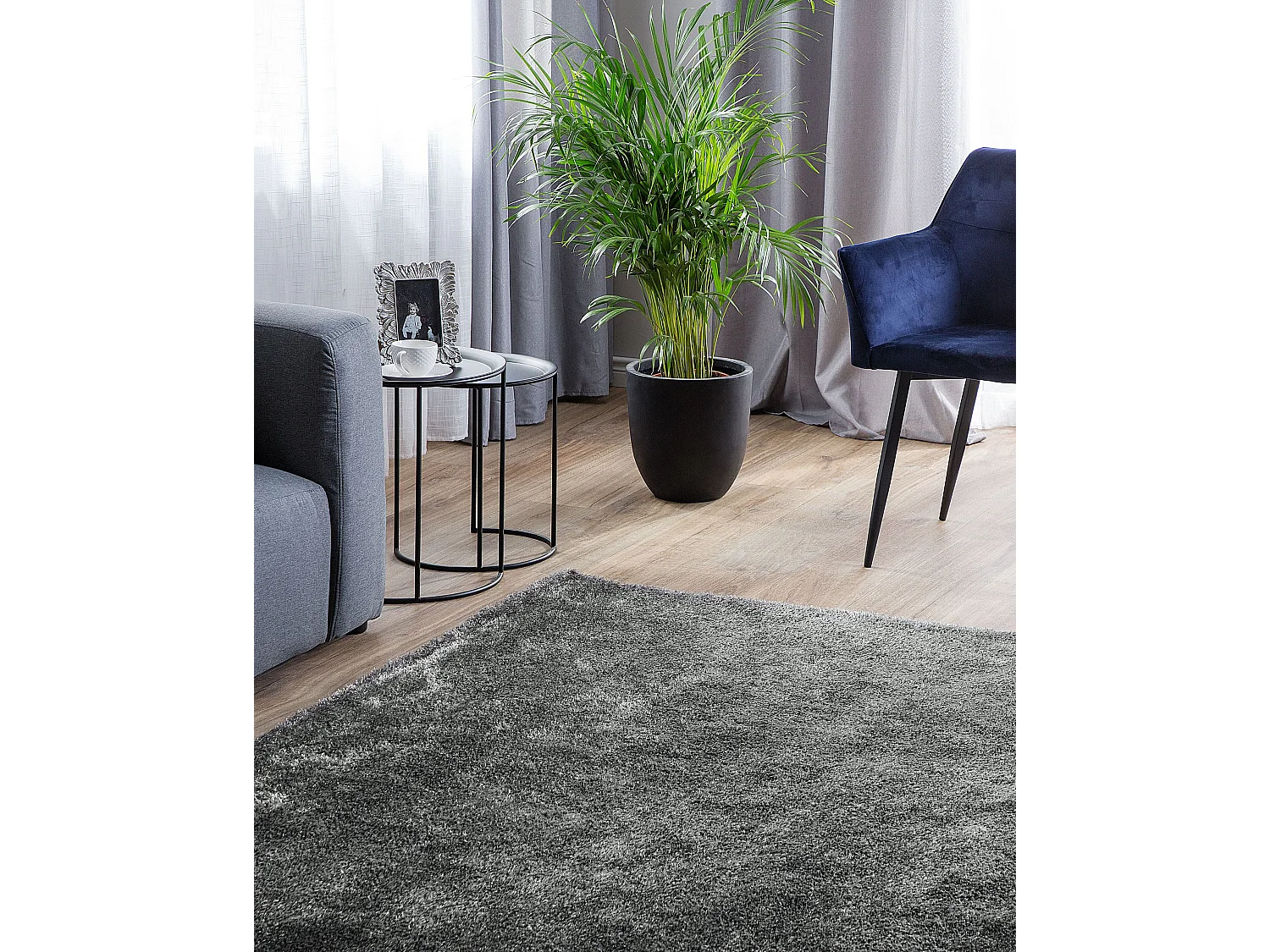 Teppich rechteckig 200x300 cm dunkelgrau getuftet Shaggy Hochflor Modern Demre