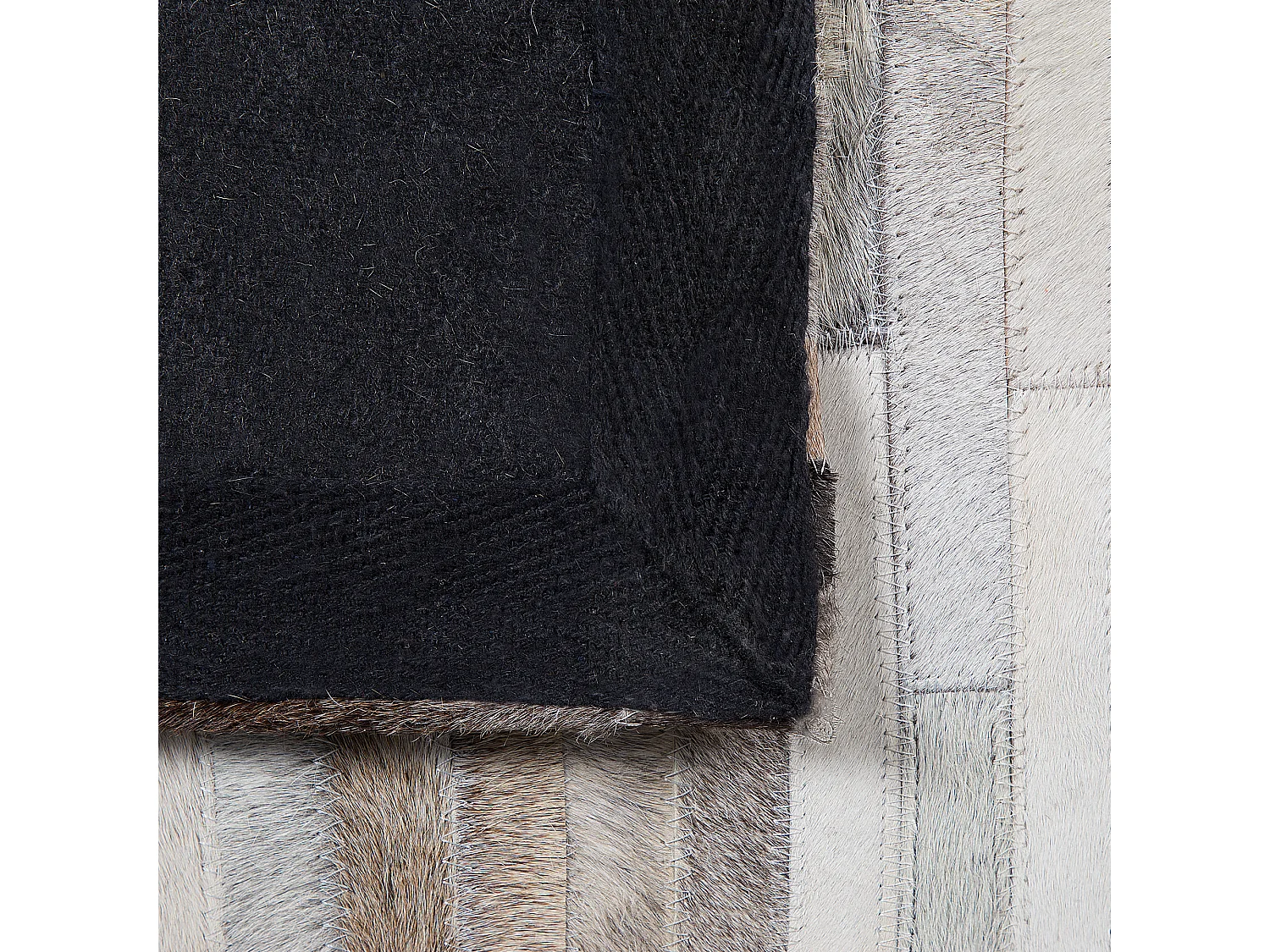 Tapis en cuir beige gris et marron 140 x 200 cm SINNELI