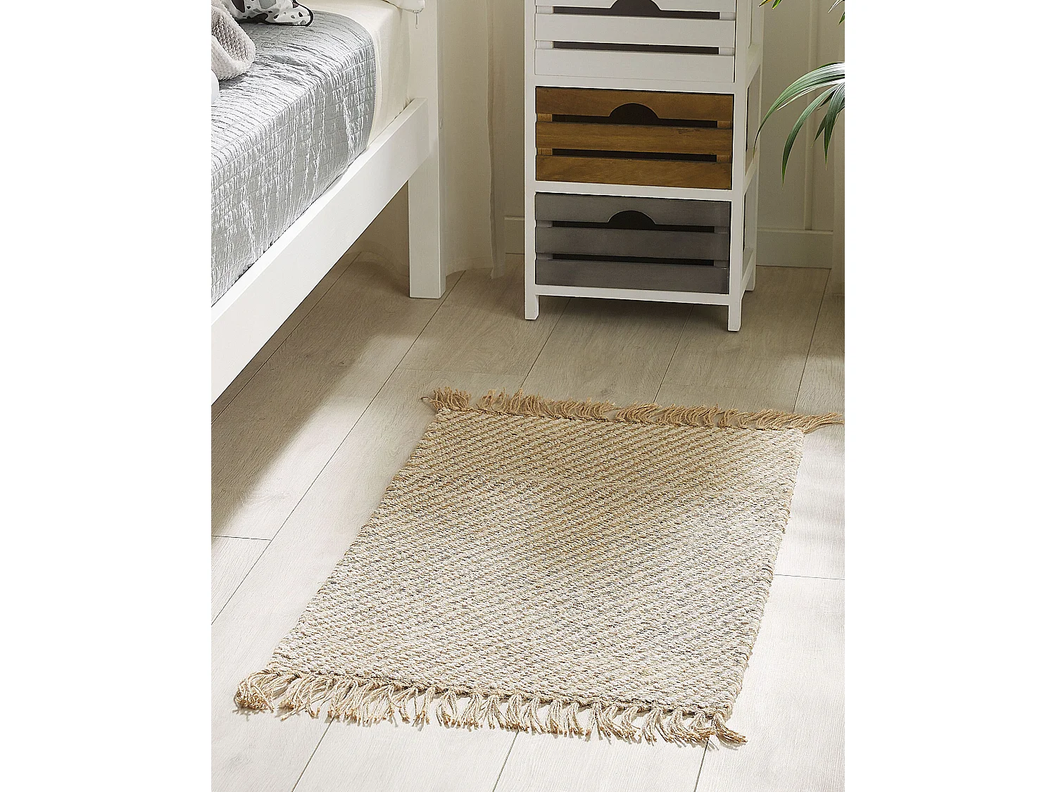 Rechteckiger Boho Teppich mit langen Fransen beige 50x80 cm Aladag