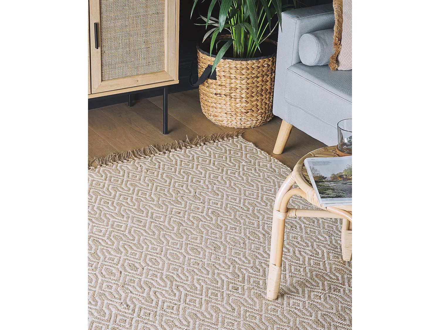 Teppich POZANTI 140 x 200 cm Jute Beige