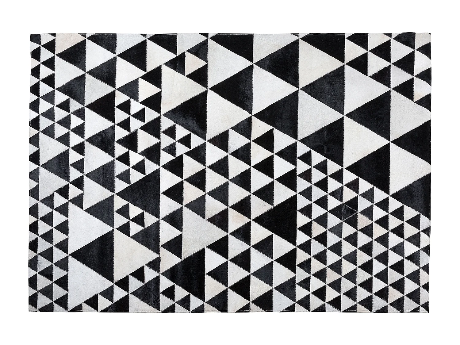 Tapis à motifs triangulaires noir et blanc 160 x 230 cm ODEMIS