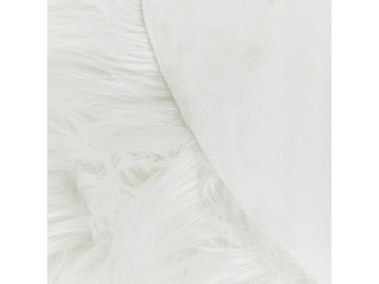 Vloerkleed van imitatie schapenvacht wit 180 x 60 cm MAMUNGARI