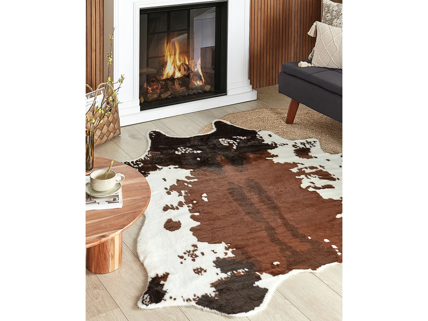 Kunstfell Teppich Kuhmuster weiß / braun Überwurf Webpelz Fellform 150 x 200 cm Bogong