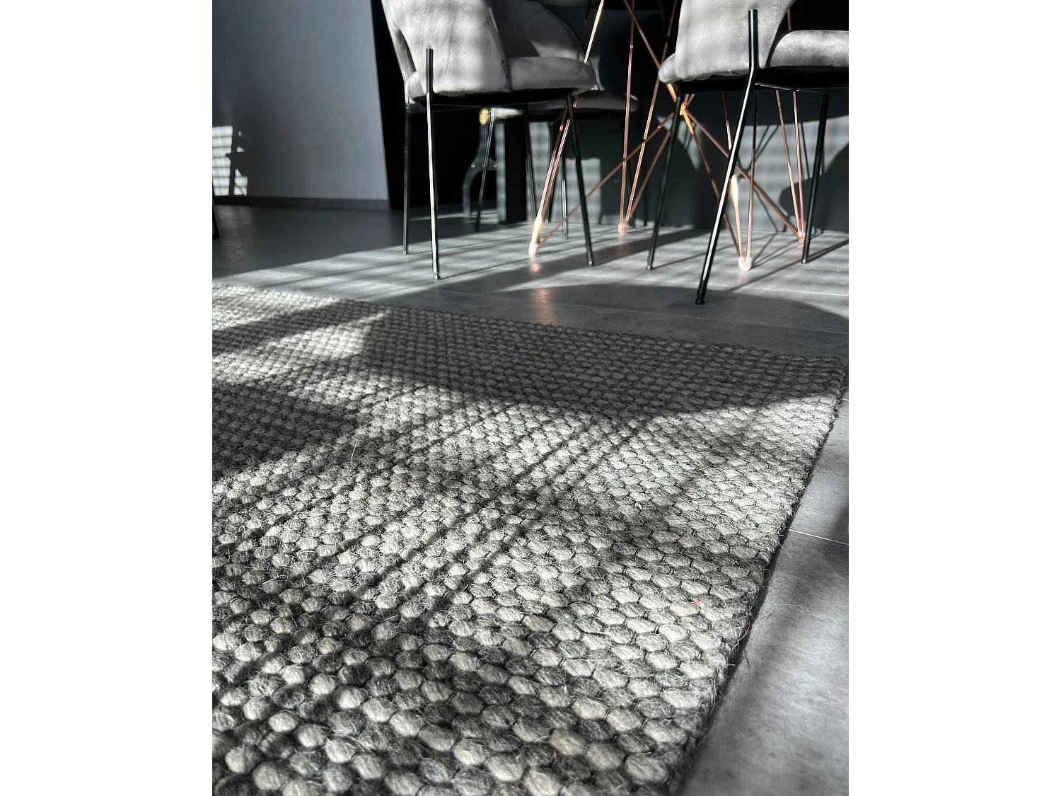Tapis gris foncé 140 x 200 cm - KILIS