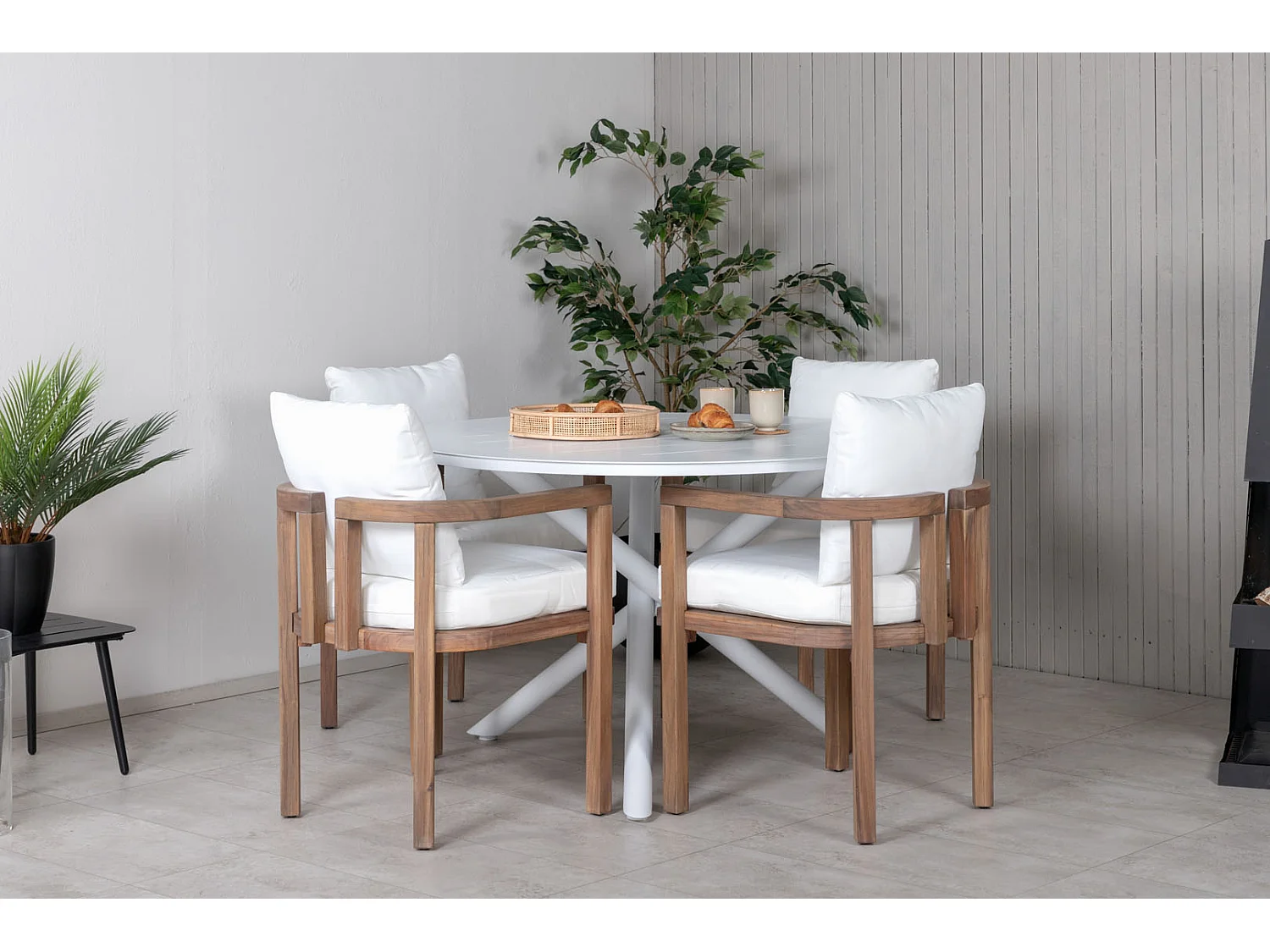 Alma Ensemble table et chaises de jardin, table Ø120cm et 4 chaises Erica, blanc, naturel.