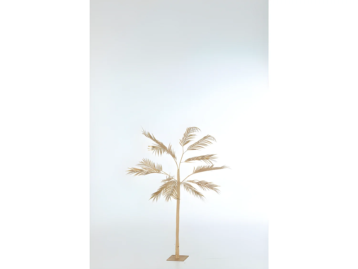 Árbol de hojas de palma de metal dorado de 70x70x140 cm