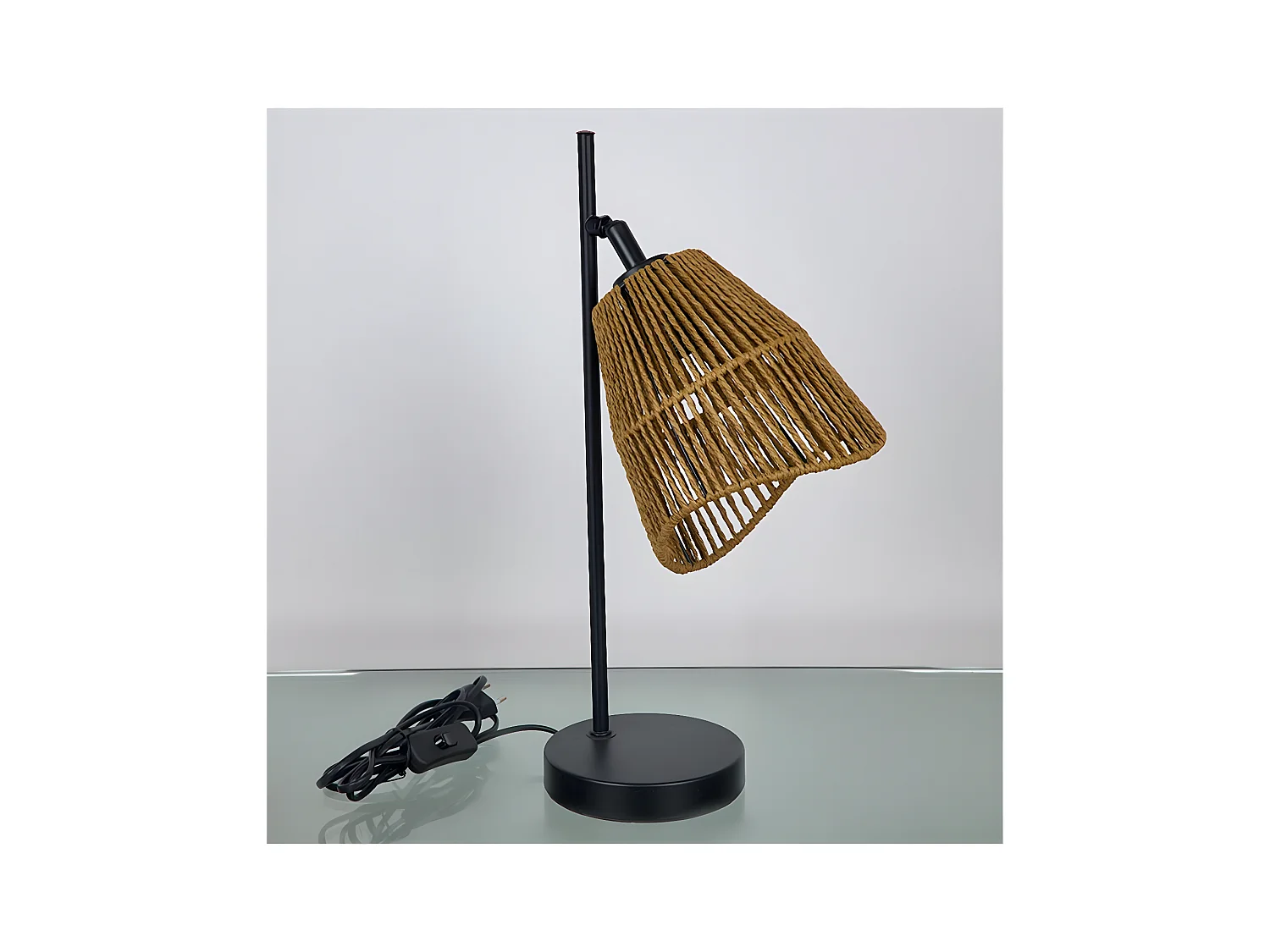 Lampara de sobremesa de 46cm con tulipa de cuerda en forma de cilindro natur