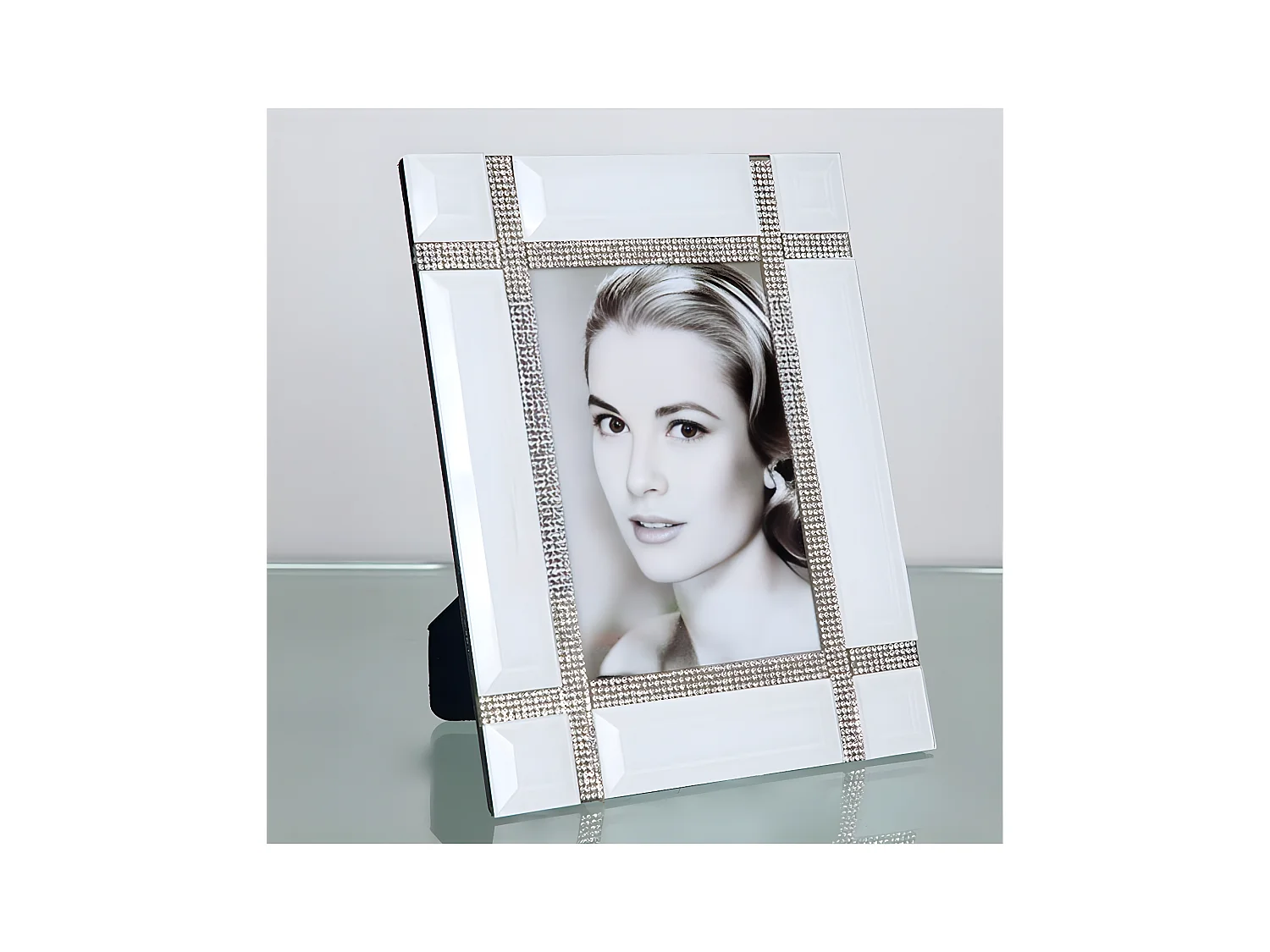 Portafoto de cristal para foto 10*15 en color blanco con detalle de brillantes lucca