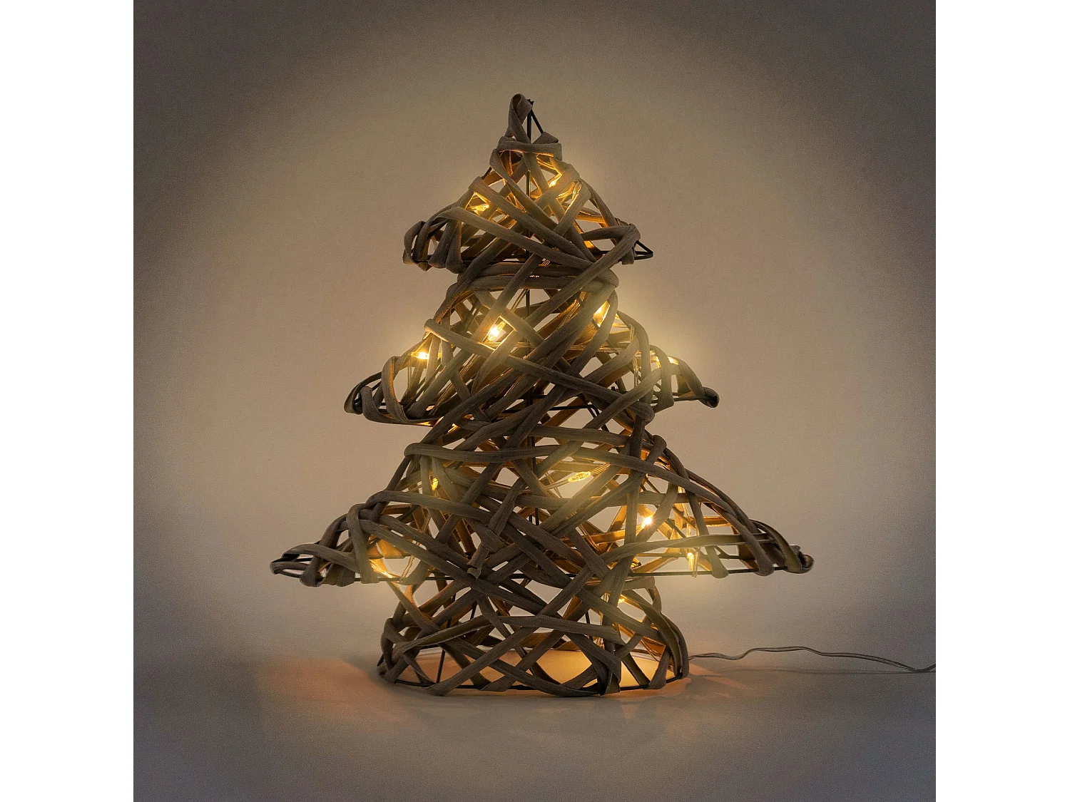 Sapin de Noël décoratif à LED en rotin décoration d'hiver métalique 28 x 30 cm