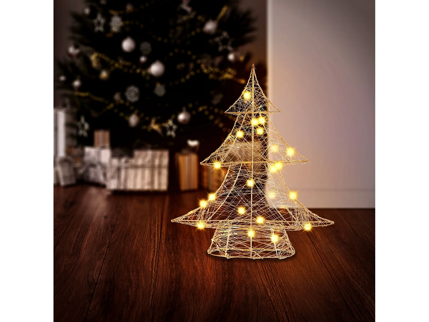 Sapin de Noël métallique doré 30 LED arbre lumineux décoration d'hiver 34x40 cm