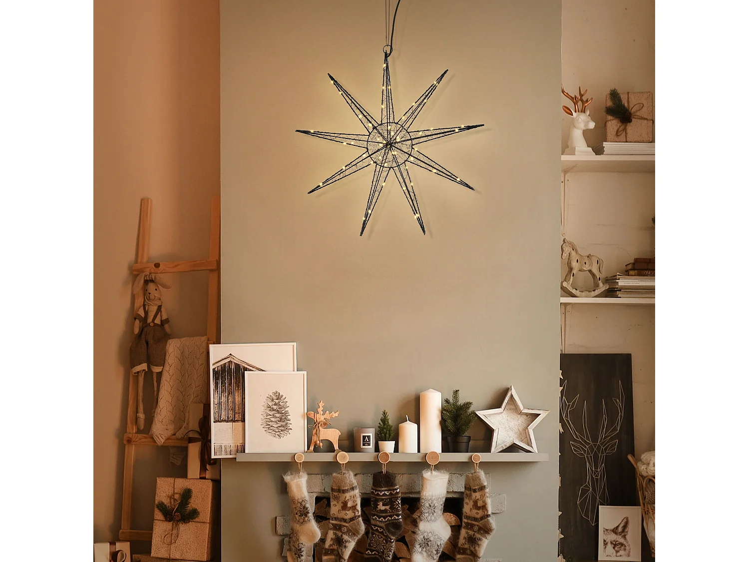 Étoile lumineuse décoration de Noël métallique noir 50 cm minuterie avec 50 LED