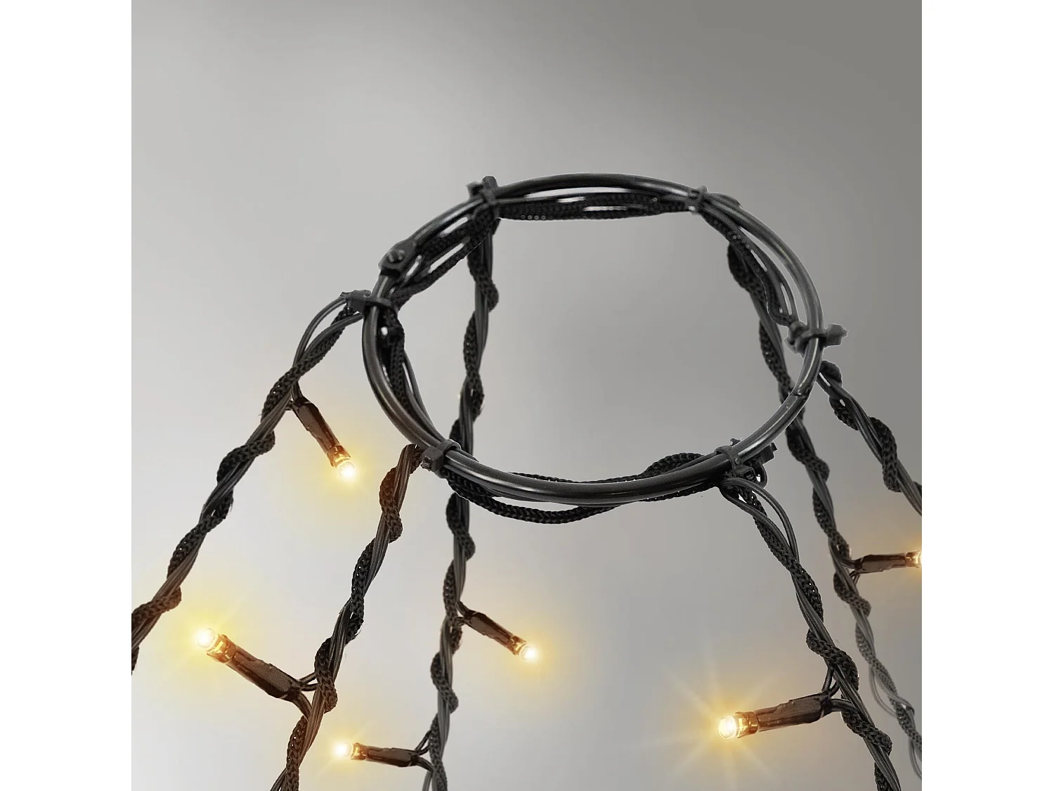 ECD Germany Fahnenmast Lichterkette, 6 Stränge-2,08m, 192 LED, Warmweiß für Bäume, Schwarz, IP44, Außen, Fahnenstangen Beleuchtung Außenbeleuchtung