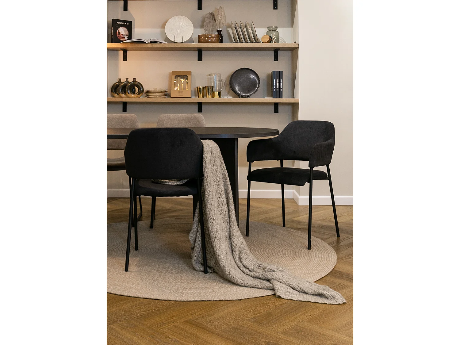 Chaise tapissée avec accoudoirs - graphite - AZHAI