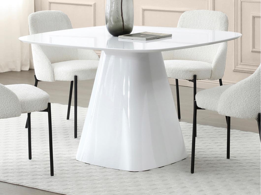 Table à manger 4 personnes en MDF - Blanc laqué - BUDONIA