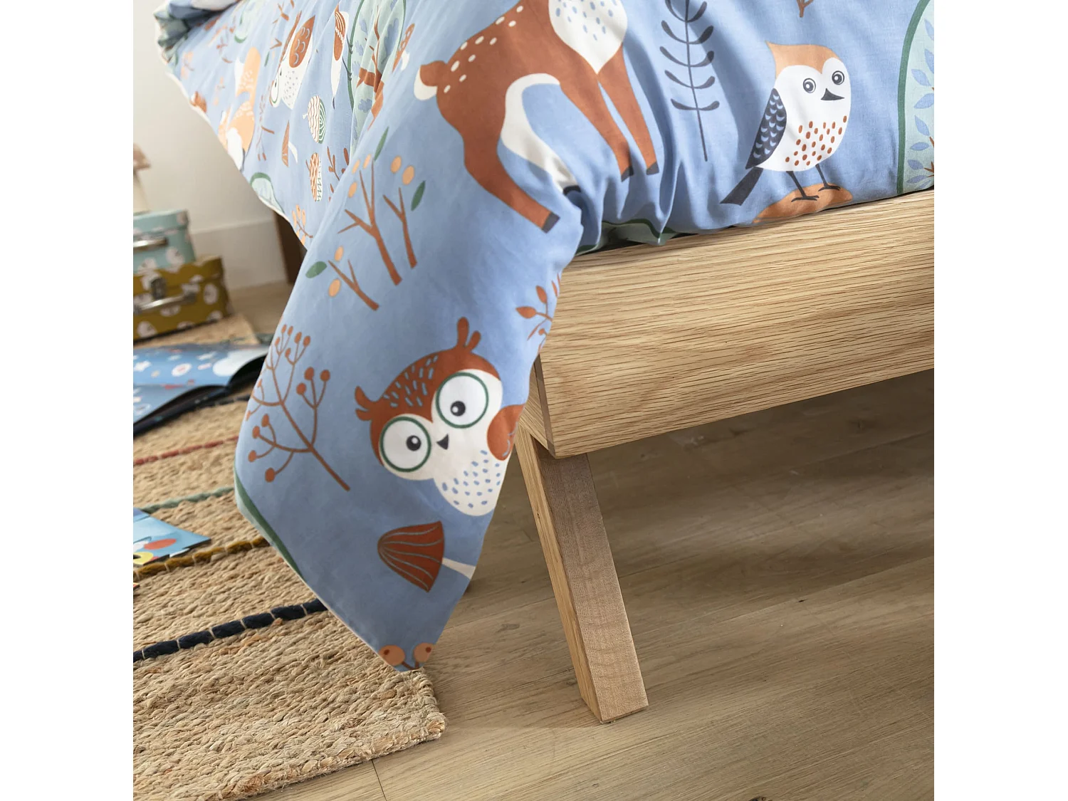 Lit enfant avec pieds évasés scandinaves 90x190 - LT17016