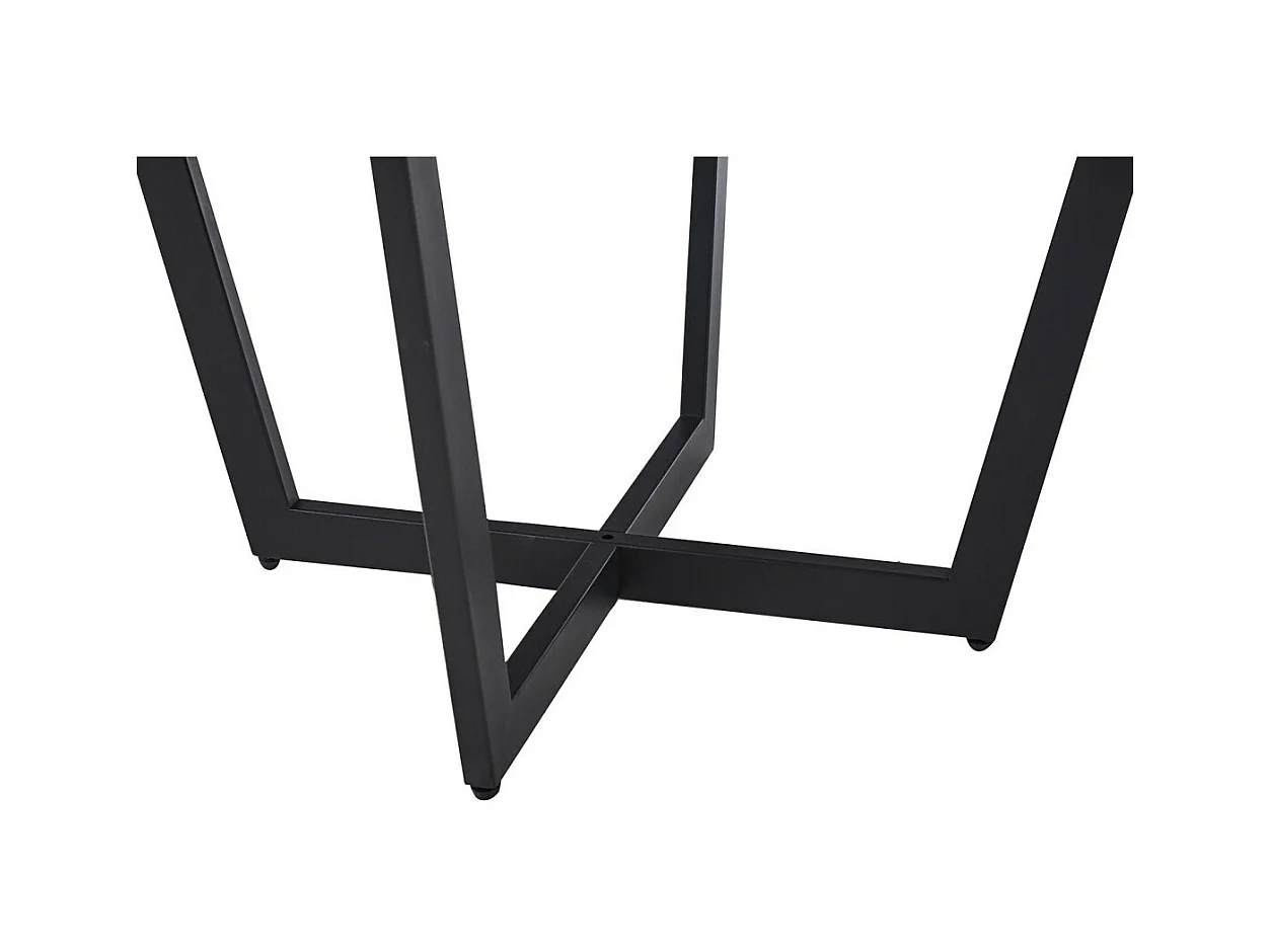 Niedriger Tisch aus der Kollektion CARMIN in alt Eichenfarbe, ideal für ein rustikales Wohnzimmer.