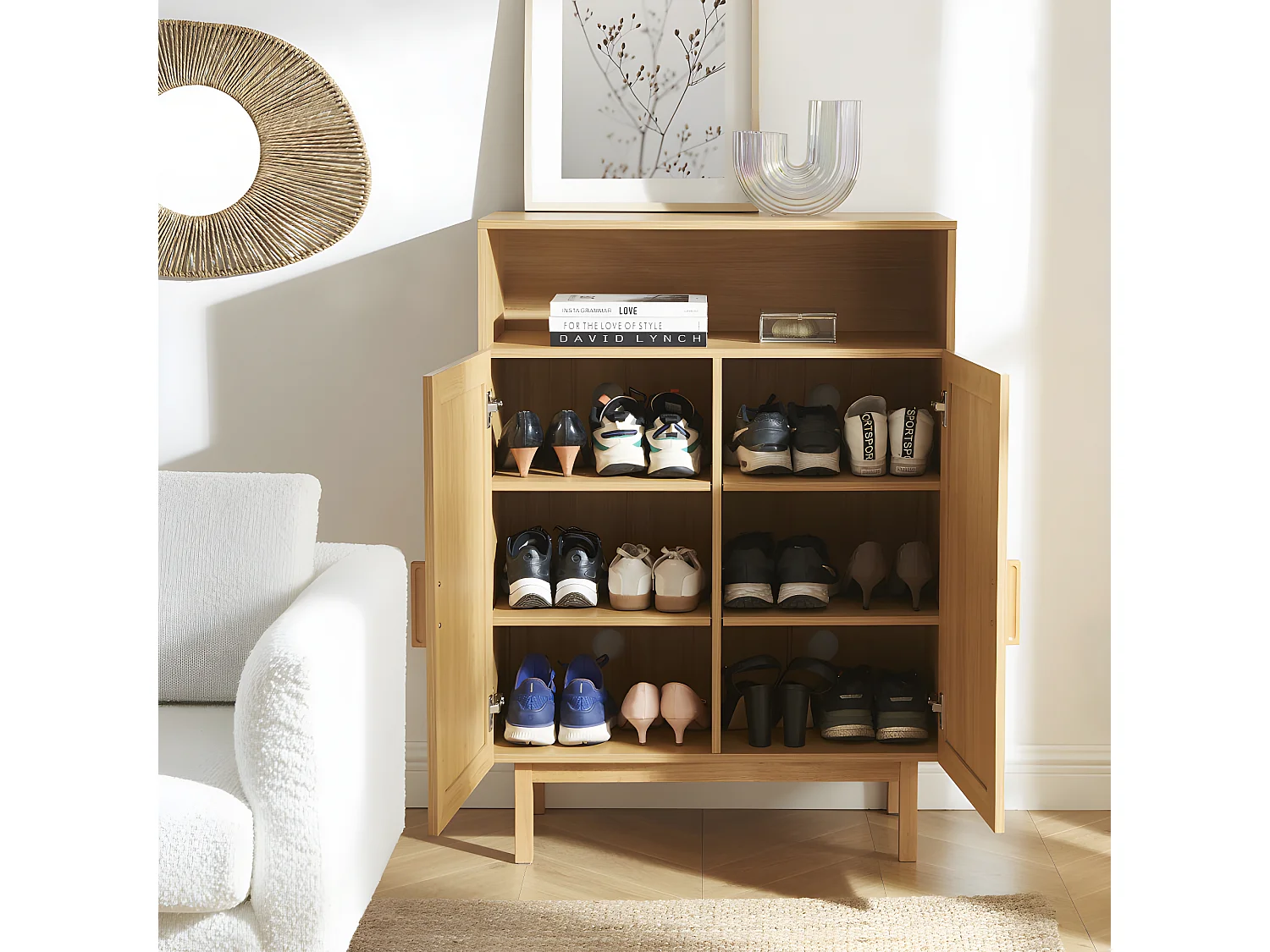 June - Meuble à chaussures 2 portes 1 niche en bois et cannage L80cm - Bois clair