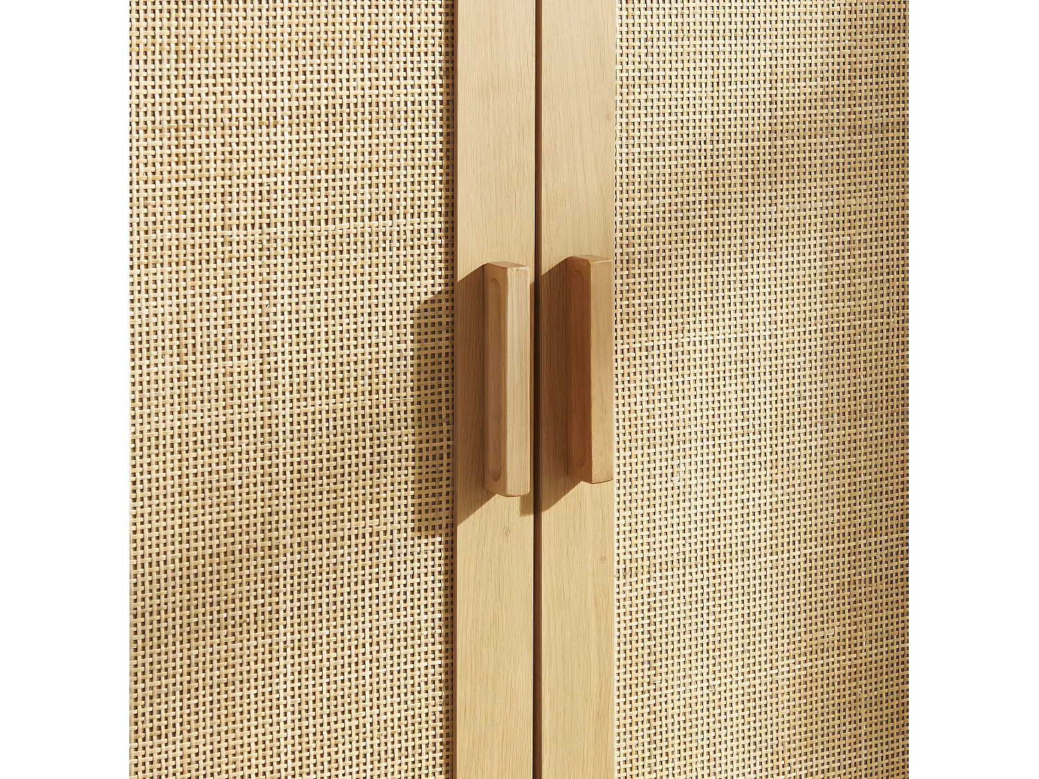 June - Meuble à chaussures 2 portes 1 niche en bois et cannage L80cm - Bois clair