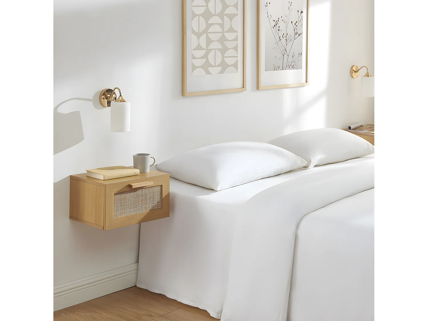 June - Lot de 2 tables de chevet murales avec rangement en bois et cannage - Bois clair