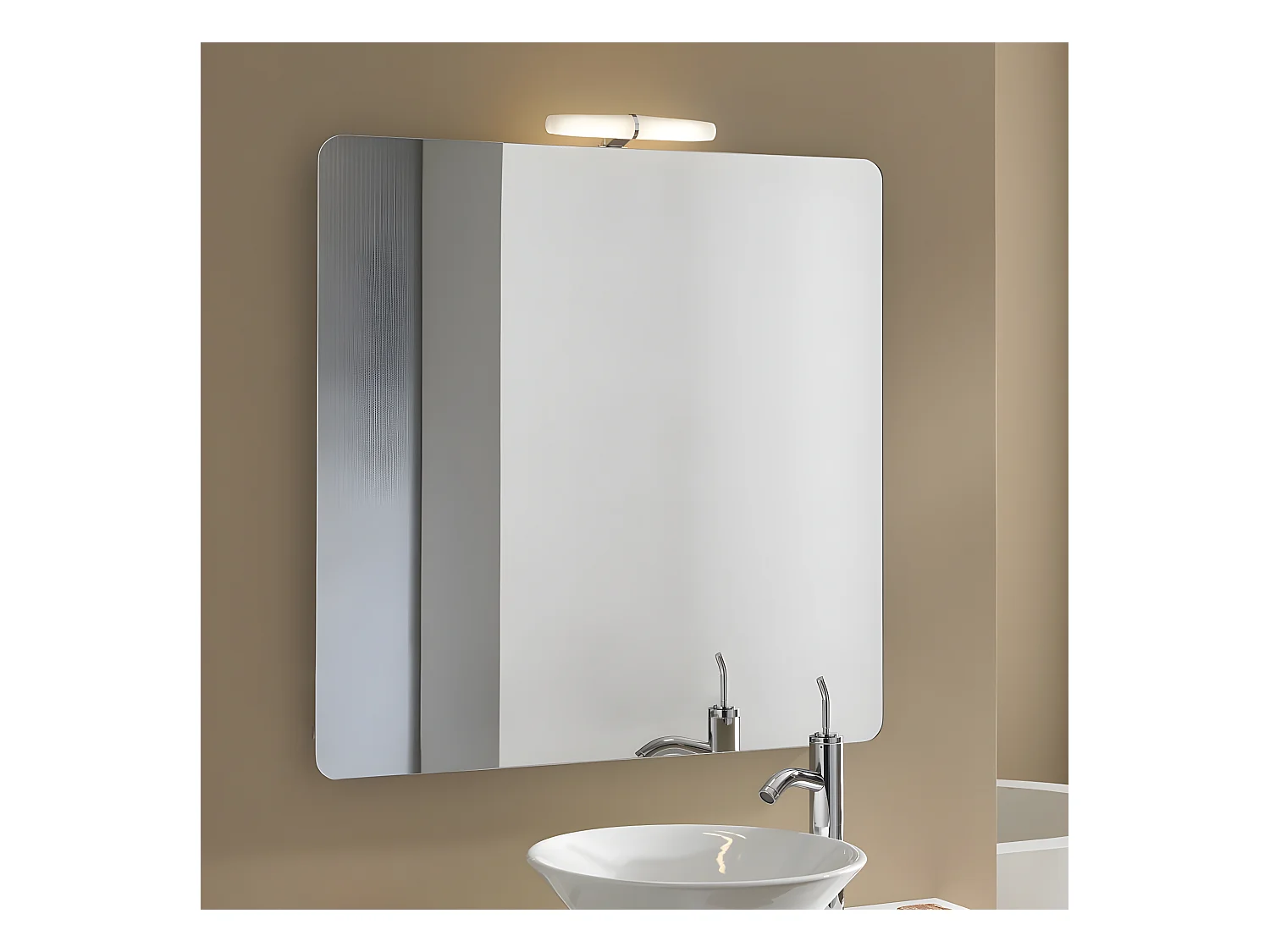 LED badkamerwandlamp Eva 6W 392lm 4000K wit cilindrisch met zilveren details IP44