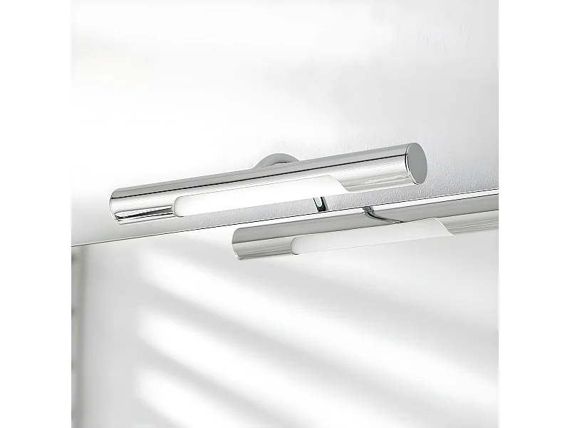 Applique de salle de bain LED cylindrique Andrea 5W en acier chromé 5700K