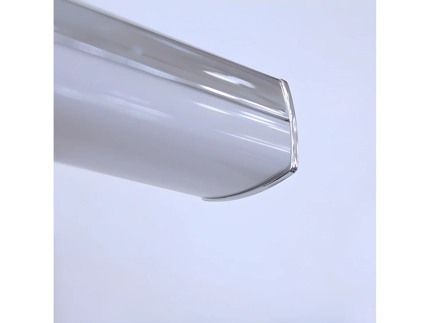 Aplique de baño LED Ruth 6W 412lm 5500K con estructura rectangular de aluminio IP44